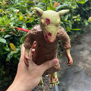 Nouveauté 2024 : Modèle CH Souris Mutante Faite à la Main – Ornements Horrifiants, Accessoires Effrayants pour Halloween et Pâques, Décorations de Fête - Product Image 3
