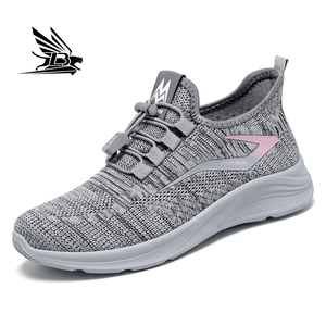 Zapatos para correr para mujer, novedad de verano 2023, zapatos duraderos para caminar para mujer, zapatos deportivos informales transpirables de fondo suave para mujer - Product Image 1