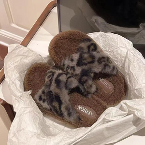 Venta al por Mayor de Suelas de PVC de Alta Calidad, Pantuflas Modernas, Forro de Piel Sintética, Zapatos Planos para Mujer al por Mayor - Product Image 5