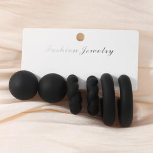 Conjuntos de Joyería de Moda, Aretes de Silicona Negros con Bola y Aros para Mujer, para Fiestas, Juego de 3 Pares - Product Image 1
