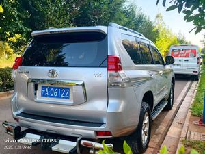 <span class=keywords><strong>Toyota</strong></span> <span class=keywords><strong>Prado</strong></span> <span class=keywords><strong>2010</strong></span> SUV 7 places 4x4, véhicule de luxe à vendre, importé du Japon, conduite à gauche, 128 000 milles - Product Image 6