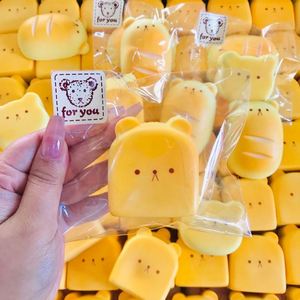 ของเล่นบีบสัตว์น่ารักขนาด 5 ซม. ทำจาก PU เนื้อนุ่มพิเศษ บรรเทาความเครียด เหมาะสำหรับเด็กและผู้ใหญ่ - Product Image 4