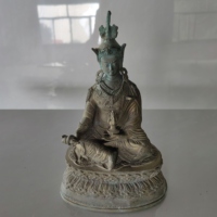 Statue de bouddha en laiton antique fait à la main noir assis Lotus Base Sculpture élégant métal artisanat déclaration pièces pour