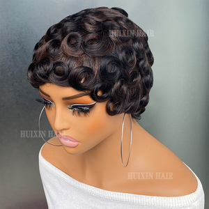Chioma Pixie Cut Perruques Remy <span class=keywords><strong>Cheveux</strong></span> Humains Sans Colle Pré-Plumé <span class=keywords><strong>Court</strong></span> Bouclés Perruque Highlight Couleur <span class=keywords><strong>Frange</strong></span> pour les Femmes Noires - Product Image 2