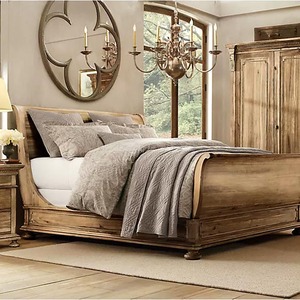 Lit traîneau en bois massif style campagne française, finition vieillie et patinée, tailles King et Queen, idéal pour villa, chambre principale ou chambre à coucher. - Product Image 6