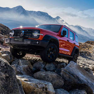 2025 GWM <span class=keywords><strong>Tank</strong></span> 300 <span class=keywords><strong>Challenger</strong></span> Sport Utility SUV <span class=keywords><strong>2</strong></span>.0T AWD 9 vitesses 5 sièges en cuir couple maximal 387Nm Dark-Perfect Family Vehicle - Product Image 5