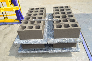 Darifeng <span class=keywords><strong>QT6</strong></span>-<span class=keywords><strong>15</strong></span> sử dụng rộng rãi hoàn toàn tự động làm lát gạch rỗng Khối Máy làm CHB khối giá máy trong BD - Product Image 5