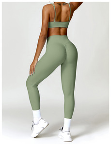 En Gros Ensemble <span class=keywords><strong>de</strong></span> <span class=keywords><strong>Sport</strong></span> 4 Pièces <span class=keywords><strong>pour</strong></span> Femmes, Vêtements <span class=keywords><strong>de</strong></span> <span class=keywords><strong>Sport</strong></span> Gym Fitness Course Yoga Survêtement - Product Image 4