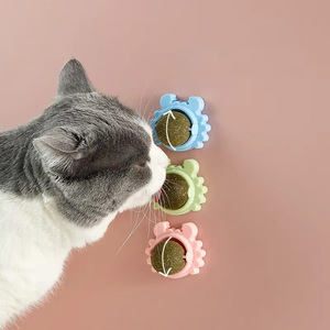 Jouet à mâcher en forme de boule de catnip personnalisé avec logo, écologique et durable, pour chatons, avec fonction de relaxation, imprimé animal de haute qualité, petit format, vente en gros - Product Image 1