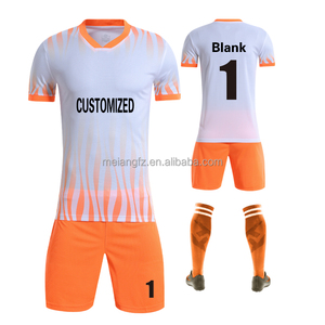 Divise da calcio personalizzate per bambini giovani abbigliamento da calcio pantaloncini traspiranti di recente design personalizzato Logo con nome di calcio alto - Product Image 5