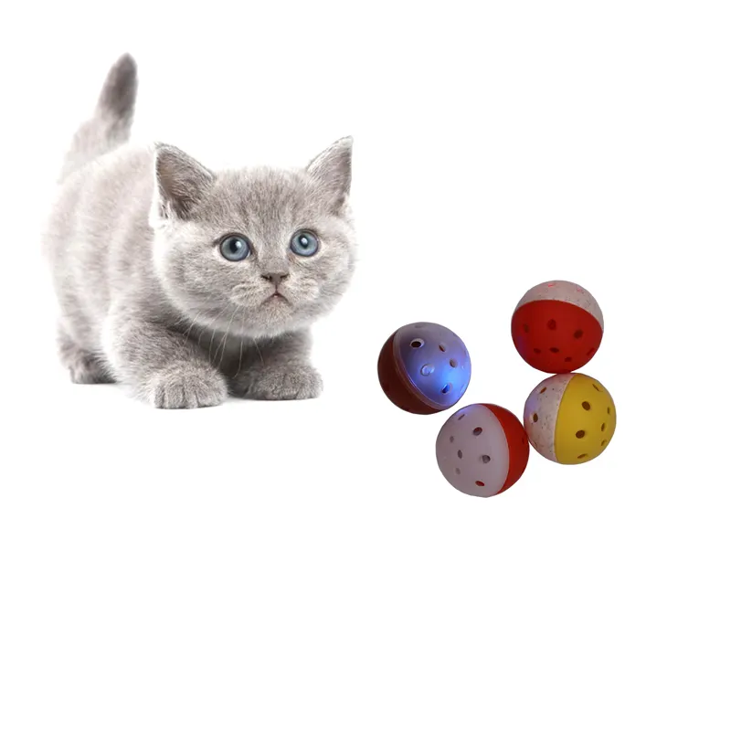 Good Quality And Interesting Pet Cat Interactive Plastic Hollow Ball Toy With Bell