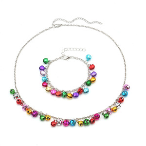Collier de clochettes colorées en alliage de zinc, clochettes de Noël, bijoux de fête, origine Yiwu - Product Image 5