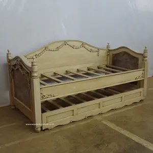 Sofá-cama antigua de estilo europeo, mueble para el hogar y el dormitorio de estilo francés, de madera, hecho para interiores de diseño