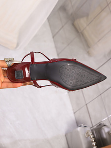 Elegantes Zapatos de Tacón Alto de Charol Puntiagudos Estilo Hada Retro para Mujer 2026, con Tira Trasera y Tacón de Aguja Ajustable - Product Image 6