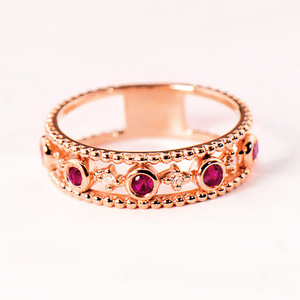 Bague en or rose T0658 avec pierre précieuse rubis, sertissage clos, diamants ronds taille brillant, bagues de fiançailles fines pour femmes - Product Image 2