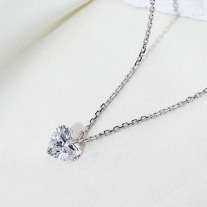 Collar de Diamantes en Forma de Corazón de Oro Blanco de 9K MSN-956 de Messi Jewelry, Disponible en Existencia - Product Image 2