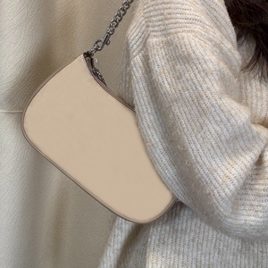 Bolso de Hombro Retro de Media Luna en Piel Vegana Granulada con Cadena Dorada, Elegante Bolso Hobo de Media Luna para Mujer - Product Image 3