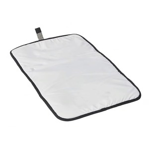 Sac à dos de grande capacité pour bébé, certifié BSCI, avec poches pour biberons, matelas à langer, attaches pour poussette et confort optimal. - Product Image 5