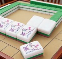 Mahjong américain moderne en acrylique de haute qualité, écologique, avec sac de rangement, pour 4 joueurs, fabriqué avec des procédures équitables, idéal pour les soirées poker.