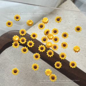 100 piezas/bolsa <span class=keywords><strong>de</strong></span> flores <span class=keywords><strong>de</strong></span> <span class=keywords><strong>girasol</strong></span> <span class=keywords><strong>3D</strong></span> <span class=keywords><strong>de</strong></span> resina para decoración <span class=keywords><strong>de</strong></span> <span class=keywords><strong>uñas</strong></span>, pequeñas flores amarillas para bricolaje - Product Image 3