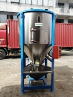 Chine 10000kg énorme capacité en plastique chauffage broyeur Grain vertical en plastique Silo mélangeur