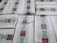 Papier d'emballage pour la conservation des raisins, papier générant du dioxyde de carbone (SO2) pour l'emballage des raisins de table