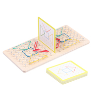 Juego de Mesa Geométrico de Madera para Niños, Juego de Carreras para 2 Jugadores, Juego de Creación de Formas con Bandas Elásticas de Ritmo Rápido, con Tarjetas de Referencia de Patrones