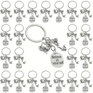 Portachiavi <span class=keywords><strong>in</strong></span> Metallo con Ciondolo Motivazionale '<span class=keywords><strong>Credi</strong></span> <span class=keywords><strong>in</strong></span> <span class=keywords><strong>Te</strong></span>', Figura Cheerleader, Megafono, Cuore, Charm 'CHEER', Regalo Sportivo - Product Image 1