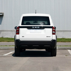 SWM G03F 1.5L Manuelle 7 places SUV Neuf Intérieur Sombre Volant à Gauche Pneus R17 Caméra Arrière Essence Véhicule Utilitaire Familial - Product Image 6