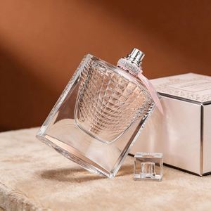 ขวดน้ำหอมแบบใสพกพา ฐานหนา ฝาแบบกด ลายเกล็ดปลา  รับผลิตขั้นต่ำน้อย - Product Image 3