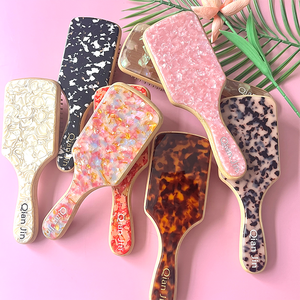 Qianjin 맞춤형 로고 핸들 에어백 빗 대형 미용 아세테이트 헤어 브러시 정전기 방지 부드러운 머릿결 - Product Image 1