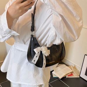 New Arrival PU Sling Bag Women Leather Hand Bags With Pendant - Product Image 5