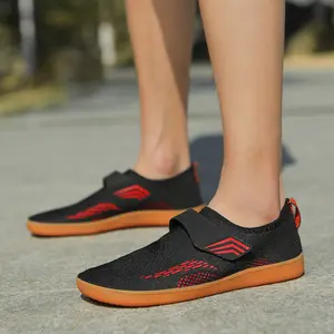 크로스 보더 와이드 마지막 새로운 캐주얼 커플 플랫 슈즈 실내 피트니스 신발 플라이-짠 통기성 워킹 운동화 하이킹 신발