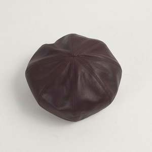 Nouveau Béret en Simili Cuir Doux Effet Peau de Mouton 2024 pour Femme – Chapeau Simple Style Nuage pour Automne Hiver - Product Image 4