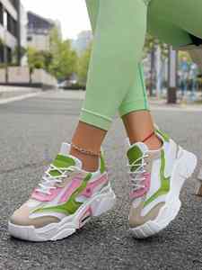 Chaussures de sport pour femmes toutes saisons 2026 – Baskets décontractées multicolores en maille respirante avec design patchwork et semelle épaisse à plateforme - Product Image 1