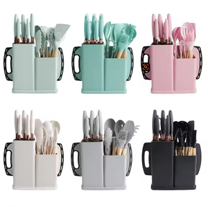 Juego de Utensilios de Cocina de Bambú y Silicona de Grado Alimenticio Rimei de 19 Piezas con Mango de Silicona, Herramientas de Cocina y Soporte de Almacenamiento, Solo Lavar a Mano - Product Image 1