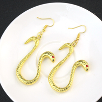 Accessoire de mode cosplay, boucles d'oreilles serpent en métal pour femme, boucles d'oreilles pendantes Boa Hancock, accessoire de mode anime