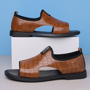 2025 estivi da <span class=keywords><strong>uomo</strong></span> in vera pelle nuove <span class=keywords><strong>scarpe</strong></span> da spiaggia antiscivolo e antiodore papà che pesca guida indossando due paia - Product Image 5