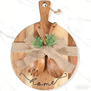 Ensemble de planches à découper en bois d'acacia rustique avec cuillères gravées « Home Sweet Home », plateau à charcuterie pour agent immobilier, cadeau de pendaison de crémaillère - Product Image 2