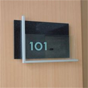 ป้ายทะเบียนประตูอะคริลิค3D อิเล็กทรอนิกส์กำหนดได้เองสำหรับใช้งานกลางแจ้งและในรถยนต์ - Product Image 1