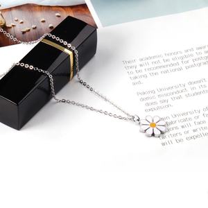 Nuevo Collar de Cadena con Flores de Verano, Collar con Colgante de Acero Inoxidable Chapado en Oro de 18K, Regalo para Mujer - Product Image 3