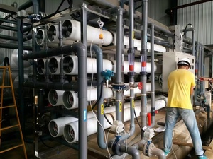 Système <span class=keywords><strong>de</strong></span> filtration RO industriel en acier inoxydable à double étage 5000L/H, contrôle PLC, installation <span class=keywords><strong>de</strong></span> <span class=keywords><strong>traitement</strong></span> UPW haute pureté, garantie 1 an - Product Image 4