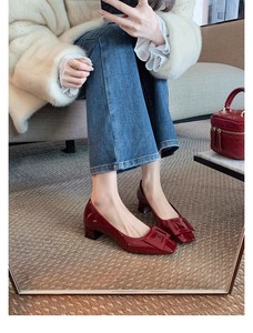 Zapatos de tacón grueso con lazo para mujer, estilo 2026, zapatos de boda rojos, antideslizantes, tacones altos de punta cuadrada - Product Image 5
