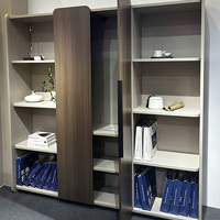 Meuble de rangement contemporain moderne en mélamine à bords incurvés, écologique, unité haute polyvalente avec compartiments ouverts pour le salon