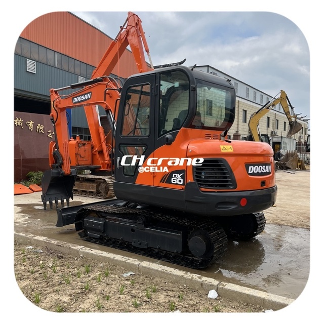 Second Hand High Quality Doosan Dx60 Excavator with Dozer Blade Doosan DX55 DX130 DX150 Mini Digger Construction Machine