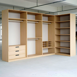 Système de dressing modulaire de luxe moderne et minimaliste haut de gamme avec grande capacité de rangement pour villa, manoir et suite parentale - Product Image 2