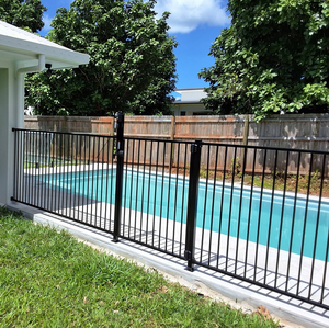 Valla <span class=keywords><strong>de</strong></span> Acero Galvanizado Resistente para Piscina, Valla Moderna <span class=keywords><strong>de</strong></span> Privacidad y Seguridad para Piscina y Jardín - Product Image 1