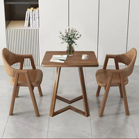 Table à thé pour balcon Combinaison de chaises pour petits espaces Table à manger carrée avec deux chaises pour B & B Office Apartment Réception Area