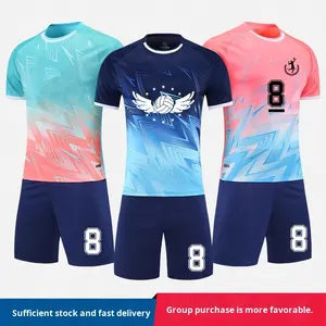Custom Hoge Kwaliteit Club Voetbal Uniformen Voetbalkleding Kit Met Korte Mouwen Voetbalkleding Jersey Set Voetbal Uniform - Product Image 3