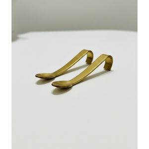 Cuchara profesional de precisión para shilajit, diseñada para una dosificación controlada de suplementos, esencial para una rutina de bienestar avanzada. - Product Image 3